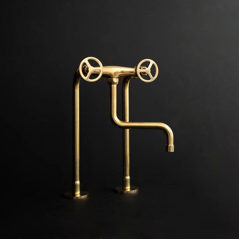 S-spout brass kitchen faucet – single hole, distinctive curved spout, front view