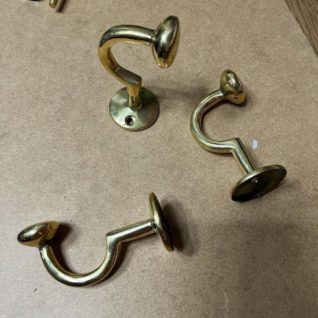 Unlacquered Brass Wall Hooks Crescent bathroom hardware for bathrooms, powder rooms, towel storage, and coordinated fixture sets - view 1